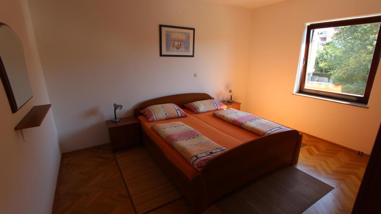 Apartmani Totić Malinska Zewnętrze zdjęcie
