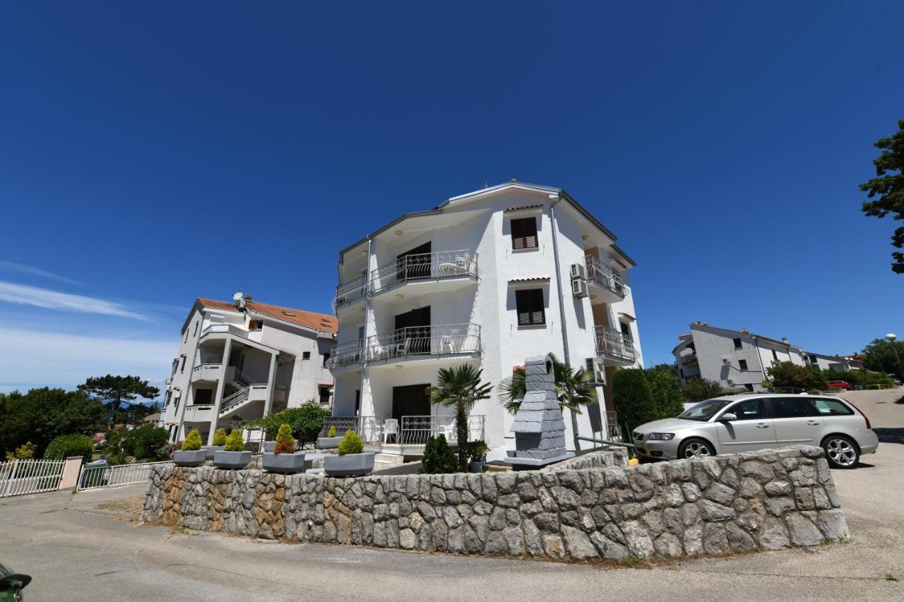 Apartmani Totić Malinska Zewnętrze zdjęcie