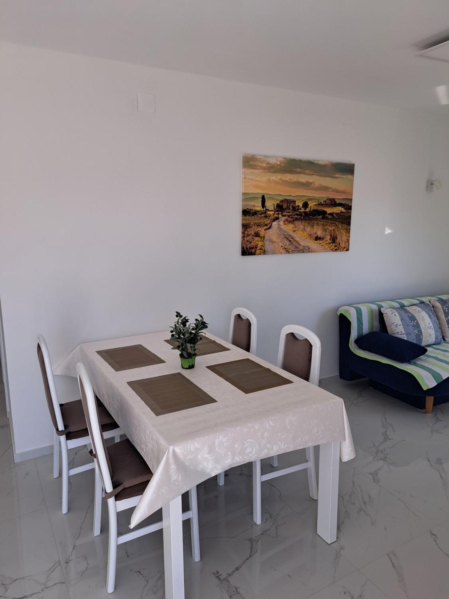Apartmani Totić Malinska Zewnętrze zdjęcie