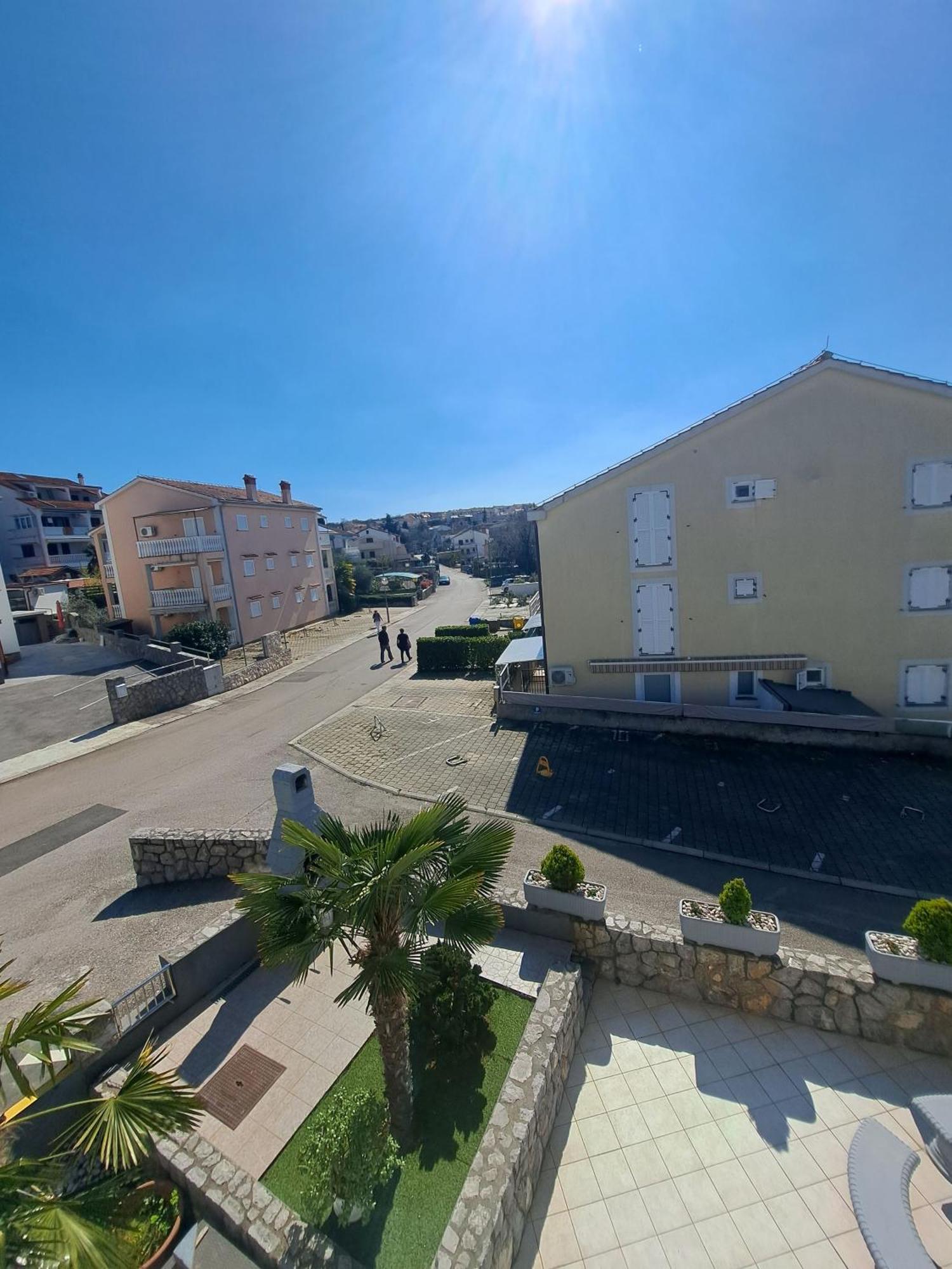 Apartmani Totić Malinska Zewnętrze zdjęcie
