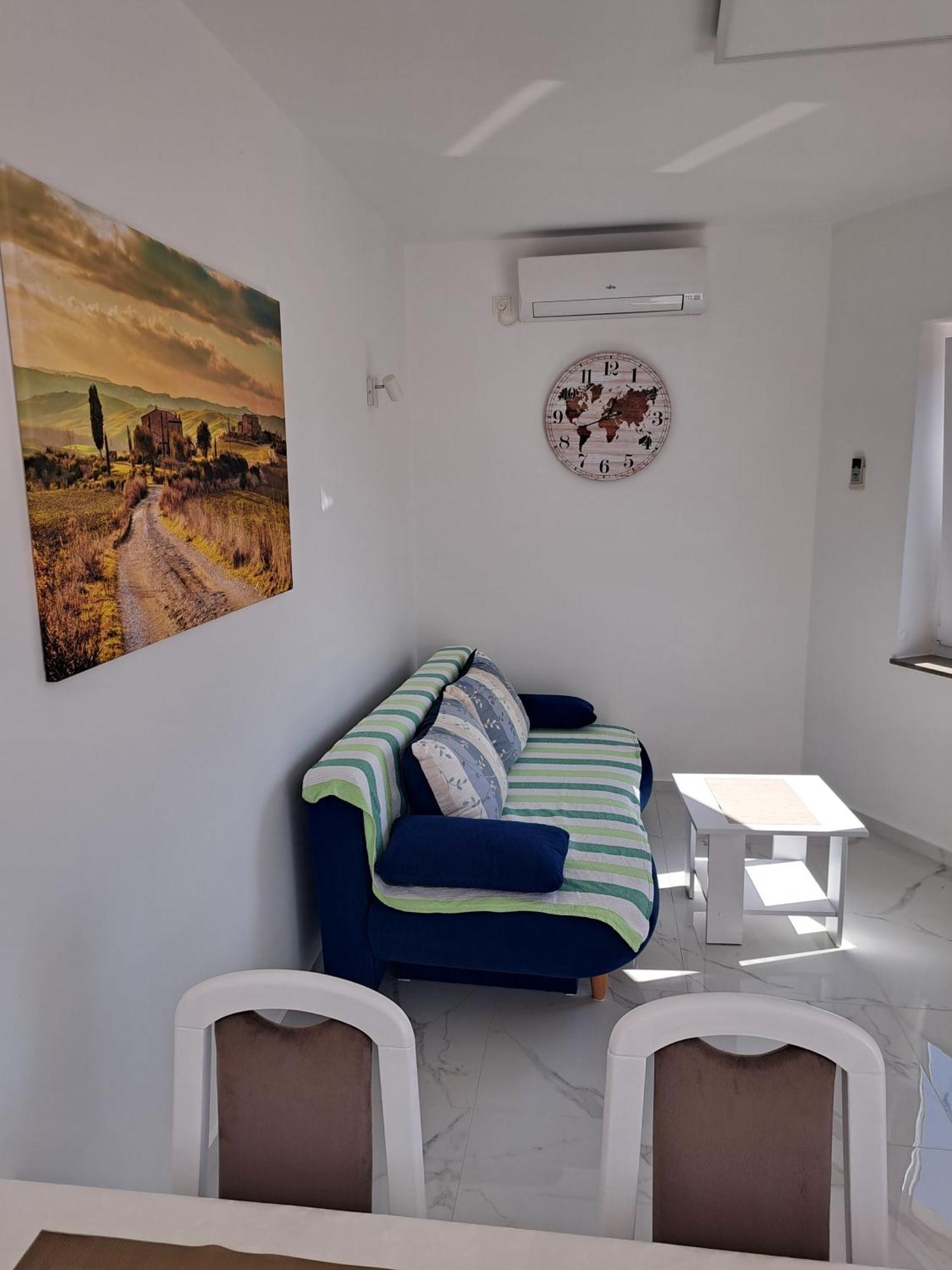 Apartmani Totić Malinska Zewnętrze zdjęcie