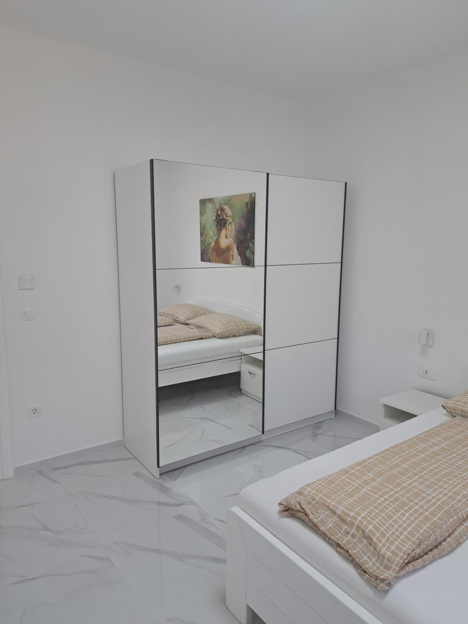 Apartmani Totić Malinska Zewnętrze zdjęcie
